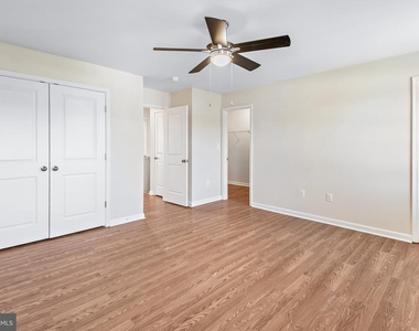 1549 Wilmer Park Lane - Photo Thumbnail 28