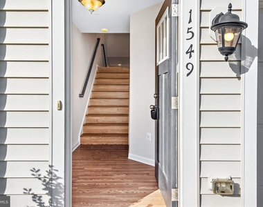 1549 Wilmer Park Lane - Photo Thumbnail 2