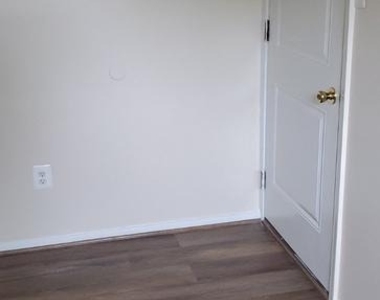 229 Barksdale Avenue - Photo Thumbnail 42