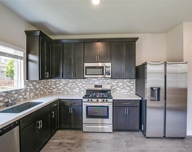 601 Dusky Sap Ln - Photo Thumbnail 6
