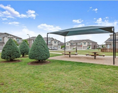 601 Dusky Sap Ln - Photo Thumbnail 30