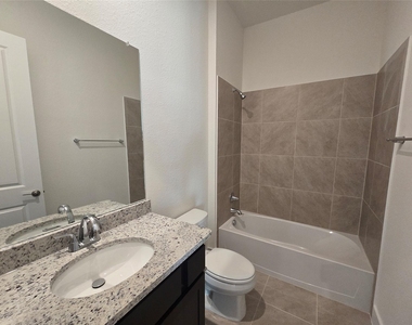 8512 Red Bottle Brush Rd - Photo Thumbnail 13