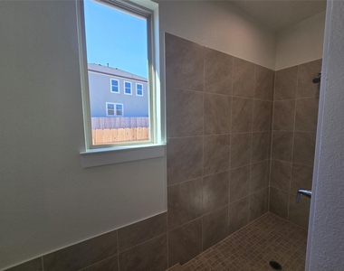 8512 Red Bottle Brush Rd - Photo Thumbnail 9