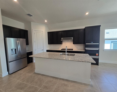 8512 Red Bottle Brush Rd - Photo Thumbnail 2