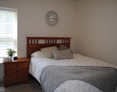 170 Coventry Court - Photo Thumbnail 18