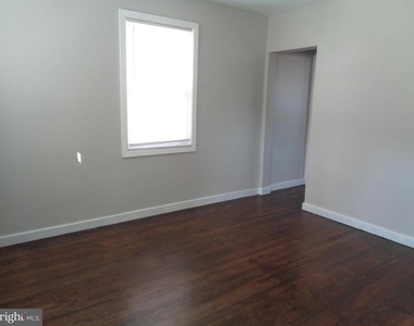 7150 Eastbrook Avenue - Photo Thumbnail 8