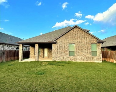 16425 Pienza Dr - Photo Thumbnail 16