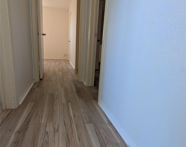 1201 Doreen Ct - Photo Thumbnail 4