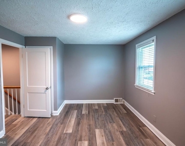 2724 Southbrook Road - Photo Thumbnail 11