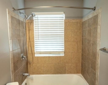 2724 Southbrook Road - Photo Thumbnail 12
