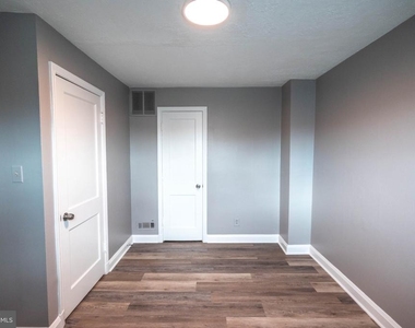 2724 Southbrook Road - Photo Thumbnail 9