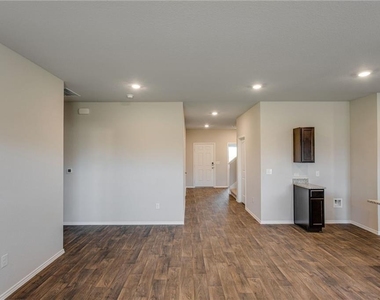 15201 Siberian Elm Ln - Photo Thumbnail 5