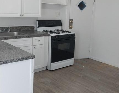 1813 Pratt Street - Photo Thumbnail 16