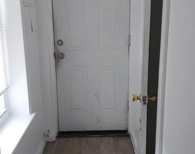 1813 Pratt Street - Photo Thumbnail 21
