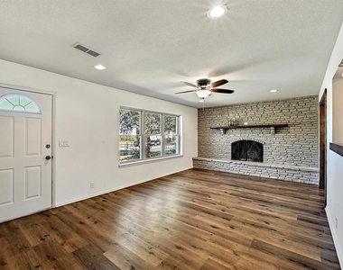 551 N Grange St - Photo Thumbnail 13