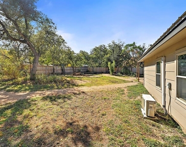 551 N Grange St - Photo Thumbnail 31
