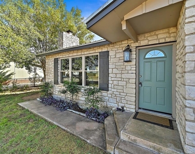 551 N Grange St - Photo Thumbnail 6