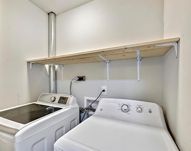 551 N Grange St - Photo Thumbnail 26