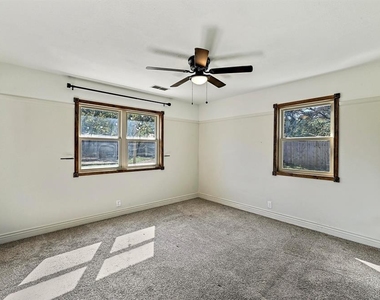 551 N Grange St - Photo Thumbnail 20