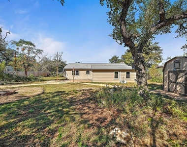 551 N Grange St - Photo Thumbnail 28