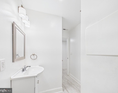 1315 Harlem Avenue - Photo Thumbnail 9