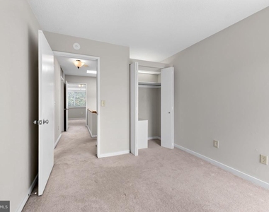 2302 Wineberry Terrace - Photo Thumbnail 23