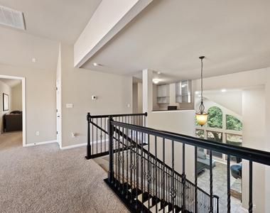 22140 Rose Grass Ln - Photo Thumbnail 22