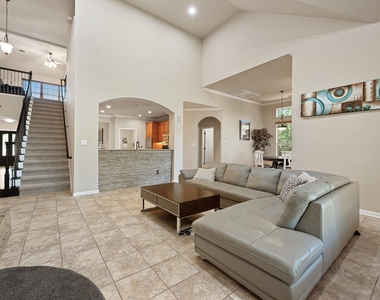 22140 Rose Grass Ln - Photo Thumbnail 8