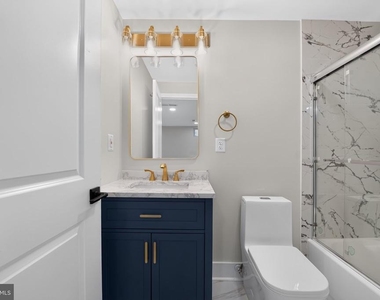 921 Central Street - Photo Thumbnail 13