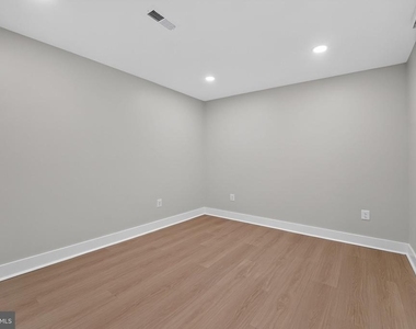 921 Central Street - Photo Thumbnail 23