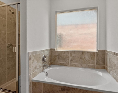 1108 Mallow Rd - Photo Thumbnail 14