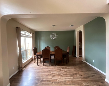 615 Seminole Canyon Dr - Photo Thumbnail 3