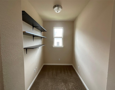 615 Seminole Canyon Dr - Photo Thumbnail 21