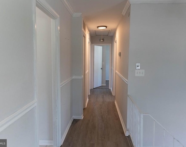 325 Londontown Road - Photo Thumbnail 10