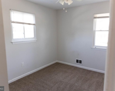 325 Londontown Road - Photo Thumbnail 18