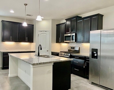 5681 Porano Cir - Photo Thumbnail 6
