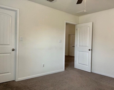 5681 Porano Cir - Photo Thumbnail 18