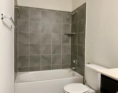5681 Porano Cir - Photo Thumbnail 17