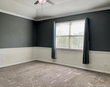 5681 Porano Cir - Photo Thumbnail 11