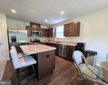 38493 Barberry Street - Photo Thumbnail 9