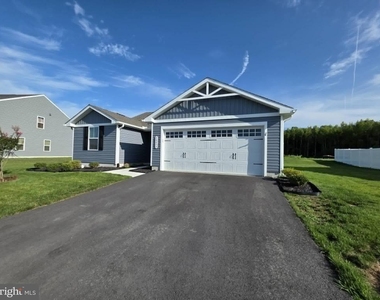 38493 Barberry Street - Photo Thumbnail 4