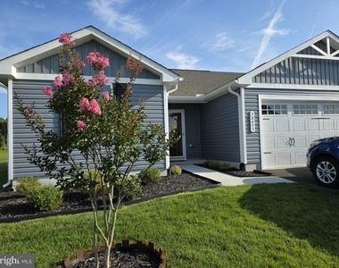 38493 Barberry Street - Photo Thumbnail 7