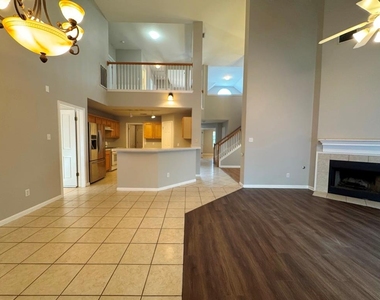5305 Tamango Way - Photo Thumbnail 8