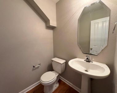 5305 Tamango Way - Photo Thumbnail 29