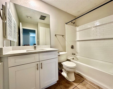 12310 Willow Wild Dr - Photo Thumbnail 19