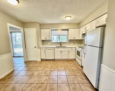 12310 Willow Wild Dr - Photo Thumbnail 11
