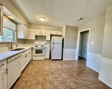 12310 Willow Wild Dr - Photo Thumbnail 9