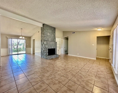 12310 Willow Wild Dr - Photo Thumbnail 3