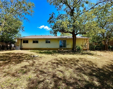 12310 Willow Wild Dr - Photo Thumbnail 22