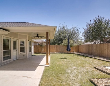 226 Claris Ln - Photo Thumbnail 18